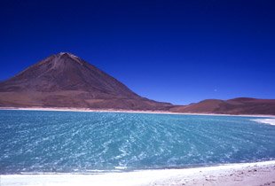 Laguna Verde ,Bolivia Nubes Salt Flats, Bolivia