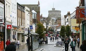 Shops with the Castle in the background (150x300)